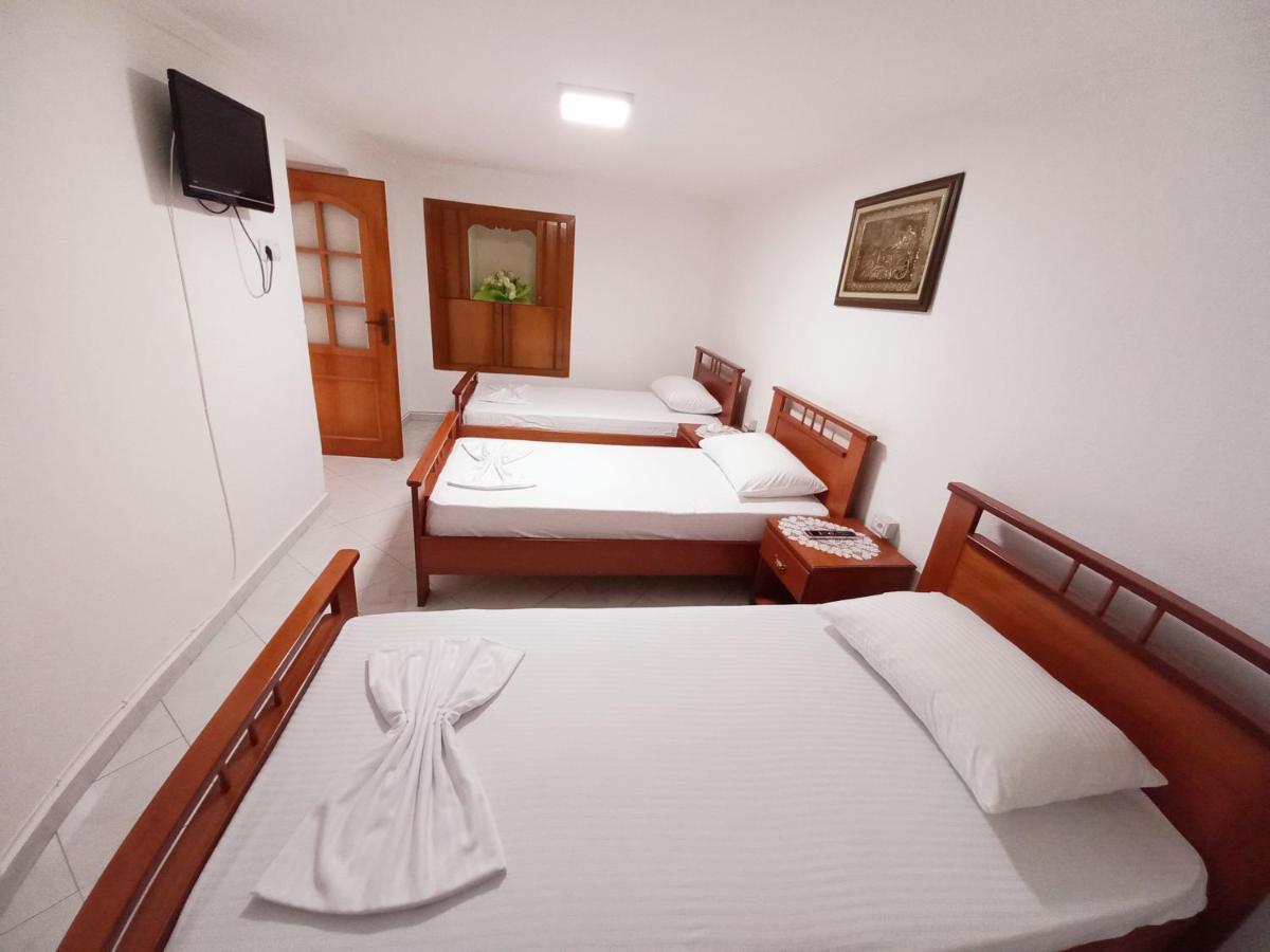Sokolli Guest House Gjirokaster Ngoại thất bức ảnh