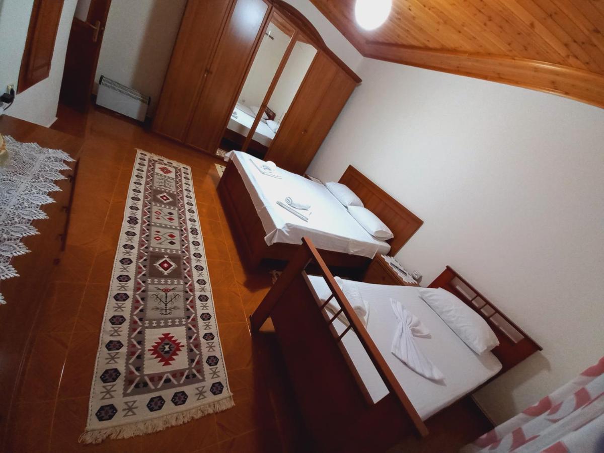 Sokolli Guest House Gjirokaster Ngoại thất bức ảnh