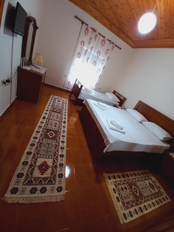 Sokolli Guest House Gjirokaster Ngoại thất bức ảnh
