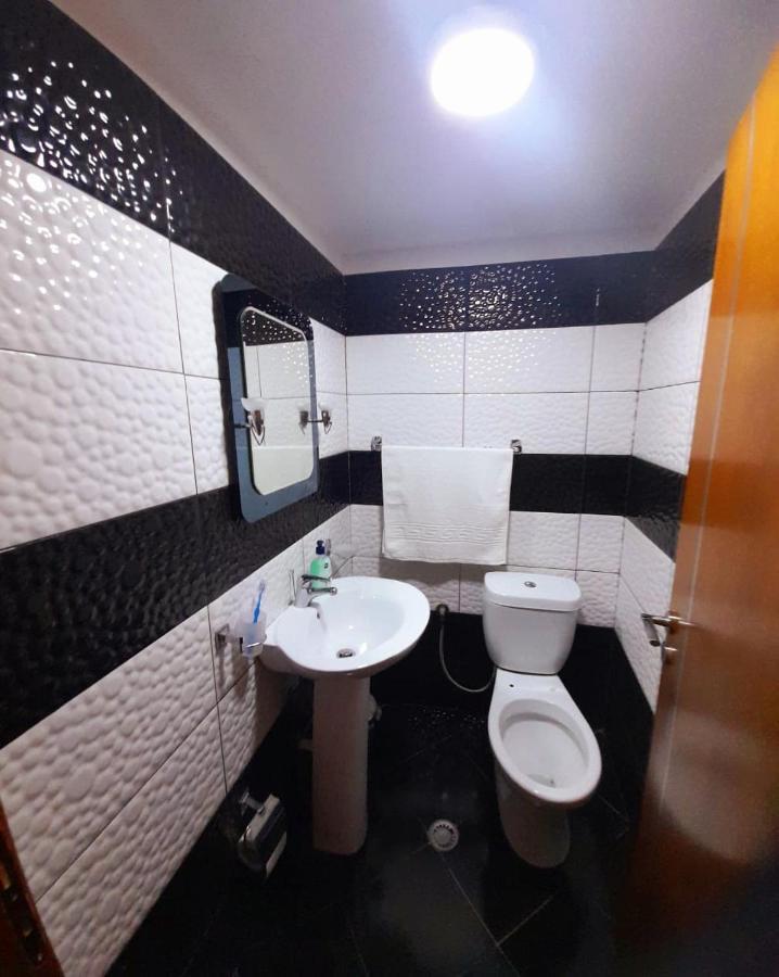 Sokolli Guest House Gjirokaster Ngoại thất bức ảnh