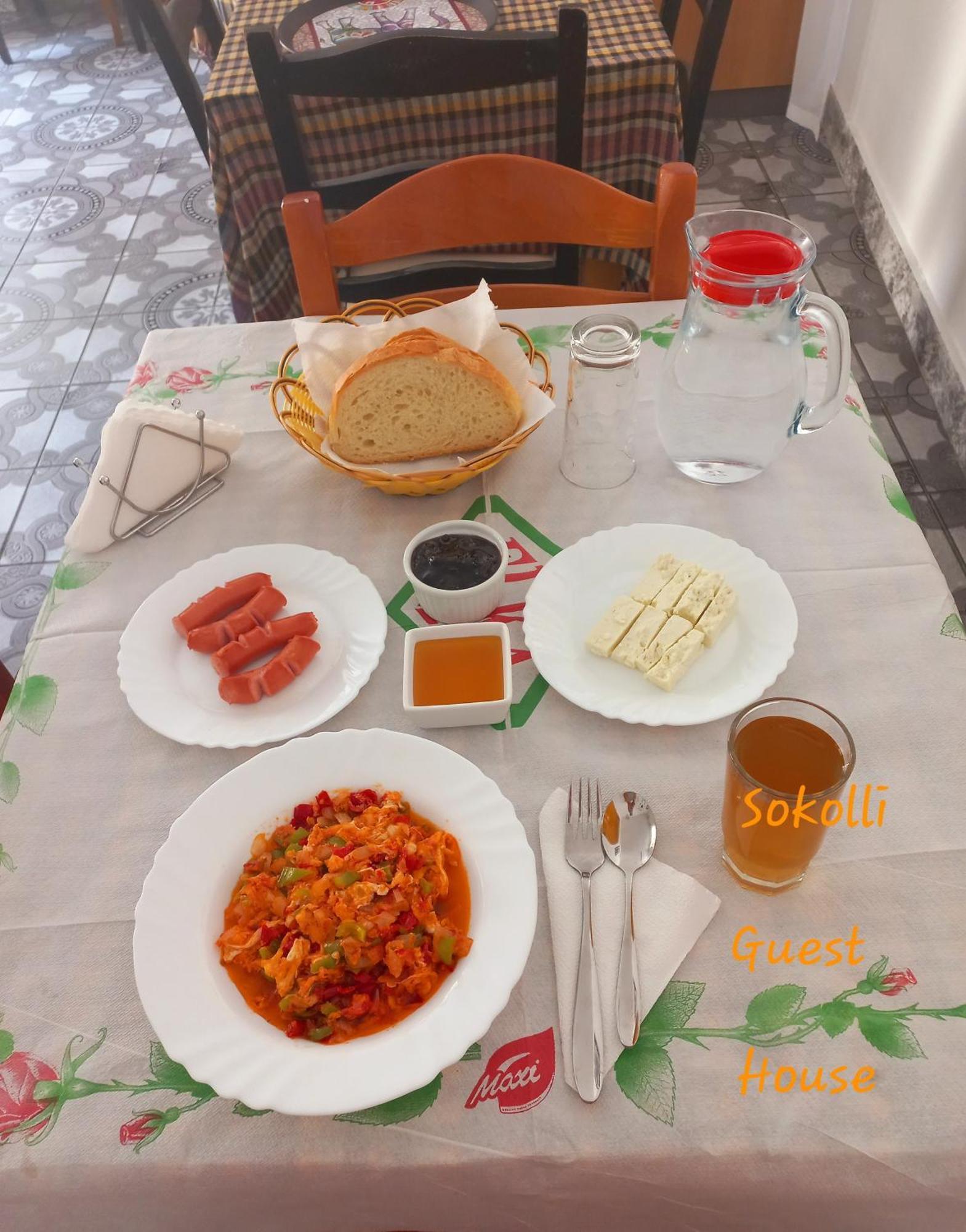 Sokolli Guest House Gjirokaster Ngoại thất bức ảnh