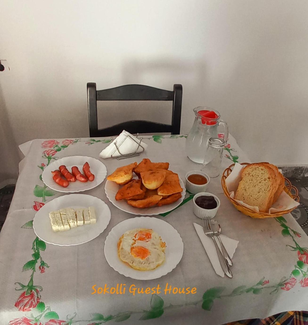 Sokolli Guest House Gjirokaster Ngoại thất bức ảnh